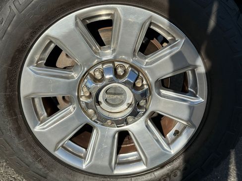 Used 2017 Ford F350 Platinum w/ Platinum Ultimate Package image 9