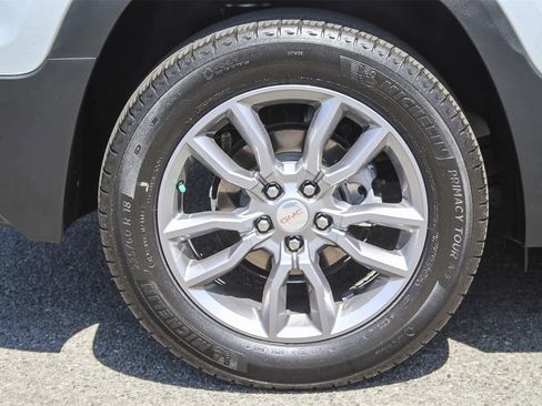 Used 2022 GMC Terrain SLT image 8