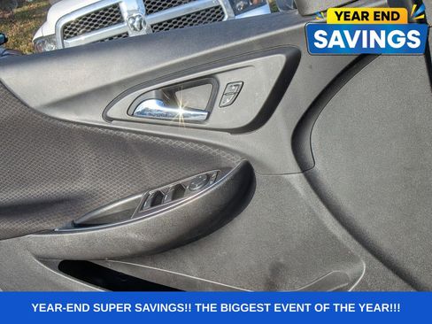 Used 2022 Chevrolet Malibu LT image 29