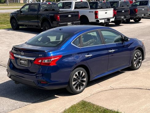 Used 2019 Nissan Sentra SR FWD image 6