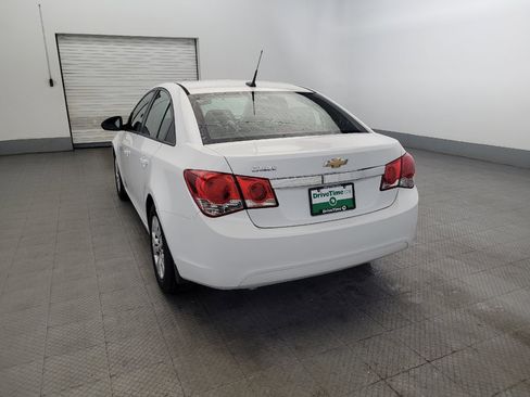 Used 2014 Chevrolet Cruze LS FWD image 6