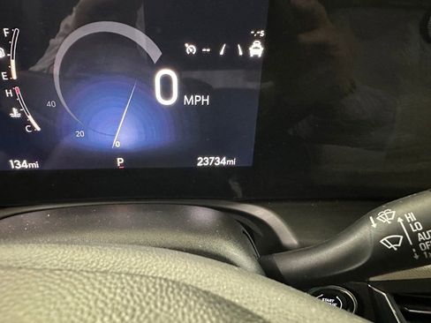 Certified 2024 Buick Encore GX Avenir w/ Avenir Convenience Package image 11