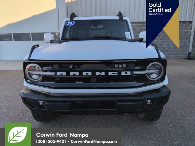 Used 2024 Ford Bronco Outer Banks AWD/4WD image 10