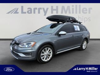 Used 2017 Volkswagen Golf Alltrack SE video 1