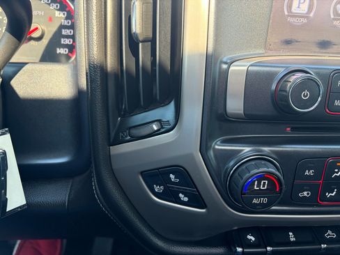 Used 2015 GMC Sierra 2500 Denali w/ Suspension Package, Off-Road image 30