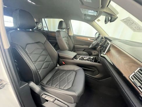 New 2026 Volkswagen Atlas SE image 12