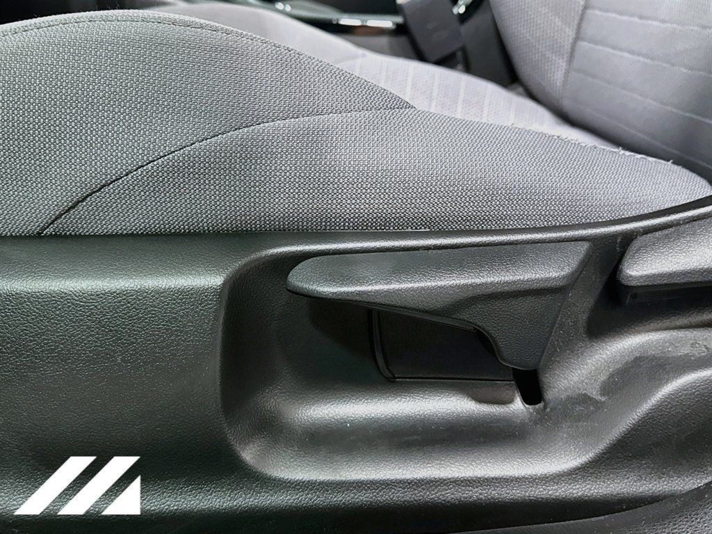 Used 2023 Toyota Corolla SE w/ Carpet Mat Package (TMS) FWD image 19
