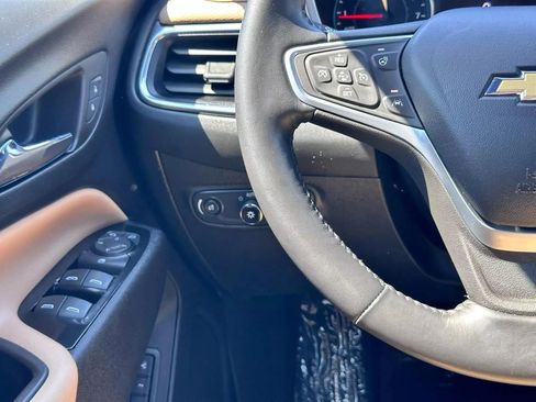 Used 2022 Chevrolet Equinox Premier image 27