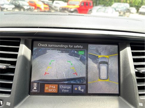 Used 2020 Nissan Armada SL w/ Premium Package image 34