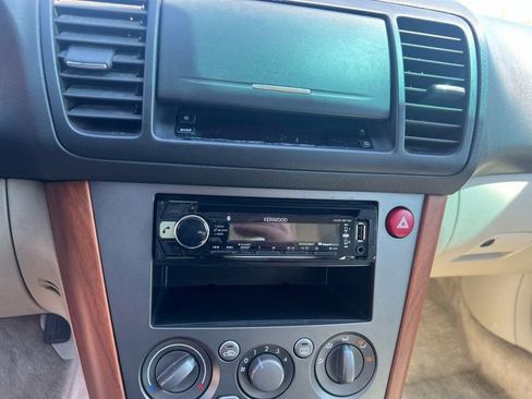 Used 2005 Subaru Outback 2.5i image 15