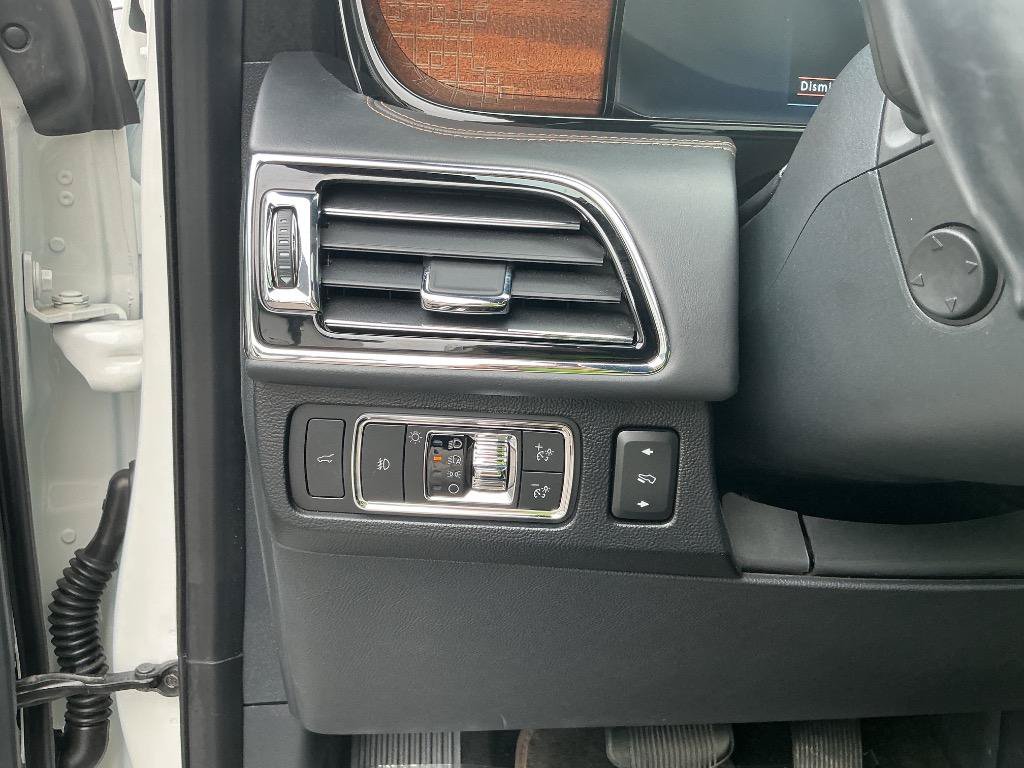 Used 2022 Lincoln Navigator L Black Label AWD/4WD image 17