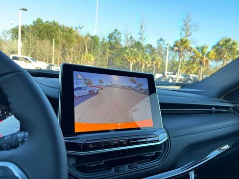 New 2026 Jeep Compass Latitude image 16