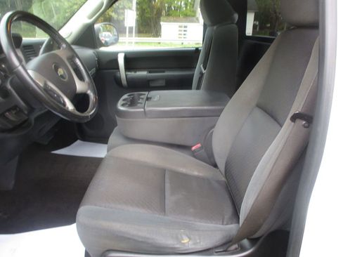 Used 2009 Chevrolet Silverado 1500 LT image 11