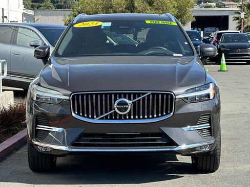 Certified 2023 Volvo XC60 B5 Ultimate w/ Climate Package image 11