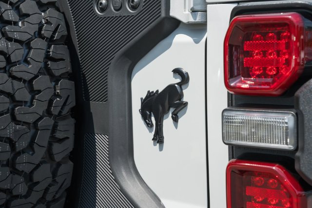 New 2026 Ford Bronco Raptor w/ Interior Carbon Fiber Pack AWD/4WD image 10