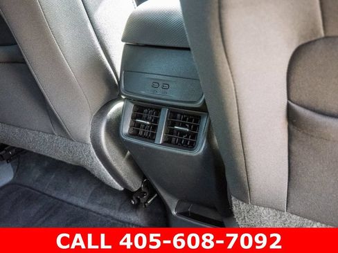 Used 2026 Chevrolet Equinox LT FWD image 22
