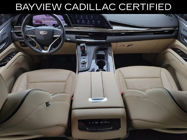 Certified 2024 Cadillac Escalade ESV Premium Luxury w/ Performance Package AWD/4WD image 15