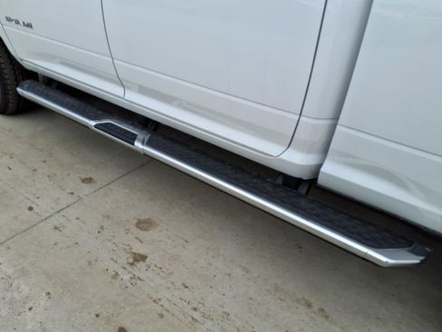 New 2025 RAM 2500 Laramie w/ Sport Appearance Package AWD/4WD image 17