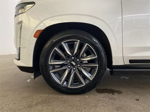 Used 2021 Cadillac Escalade Sport Platinum image 12