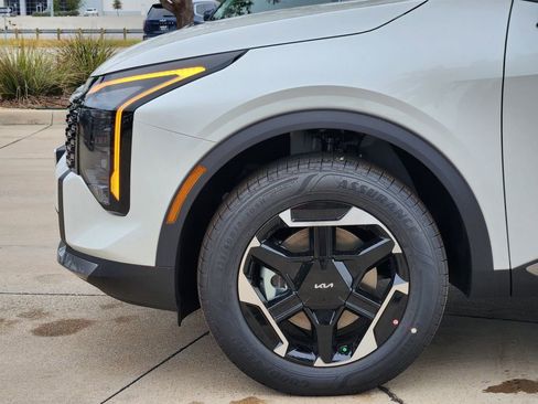 New 2026 Kia Sportage S image 5