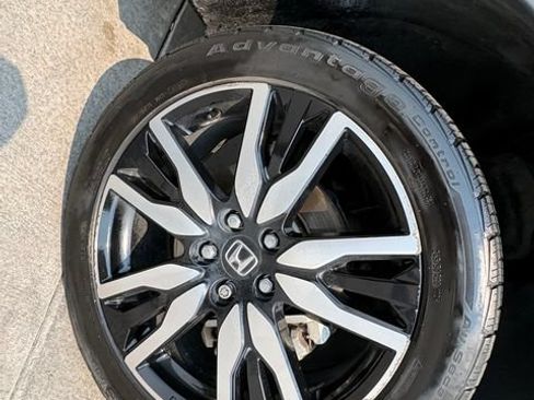Used 2019 Honda Pilot Touring image 33