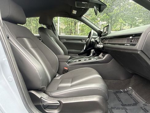 Used 2023 Honda Civic Sport image 25
