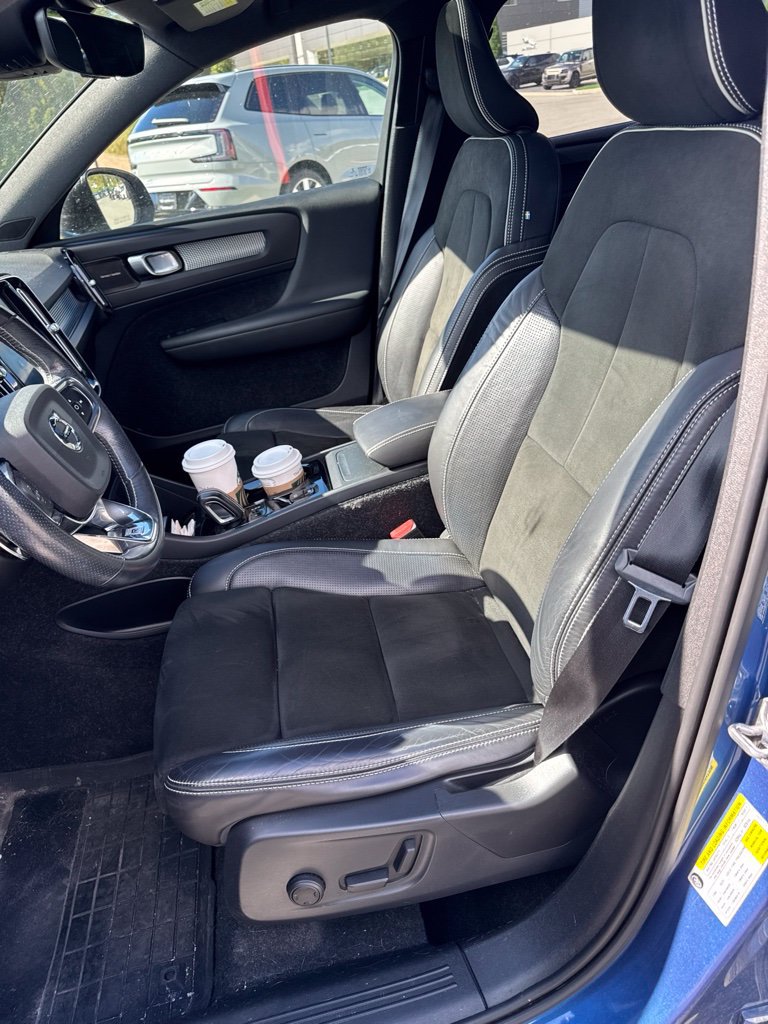 Used 2019 Volvo XC40 T5 R-Design AWD/4WD image 13