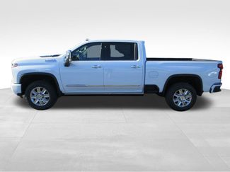New 2026 Chevrolet Silverado 3500 High Country w/ High Country Premium Package video 2