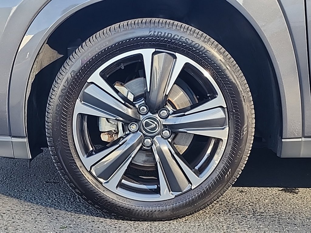 Certified 2025 Lexus UX 300h AWD w/ Accessory Package (Z1) image 28