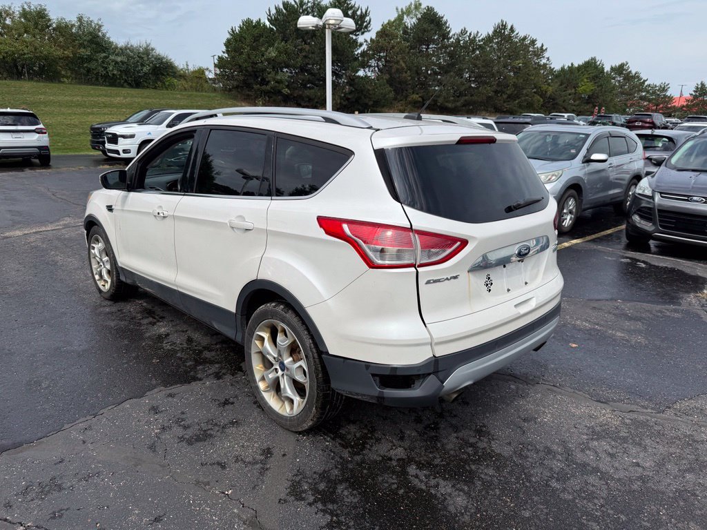 Used 2015 Ford Escape Titanium w/ Equipment Group 301A FWD image 2