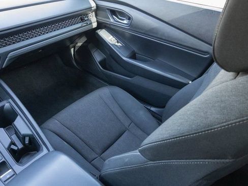 Used 2024 Honda Accord EX image 26