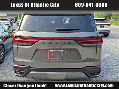 New 2026 Lexus LX 600 4WD w/ Luxury Package image 4