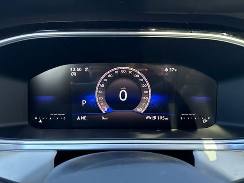 New 2026 Volkswagen Taos SE AWD/4WD image 21
