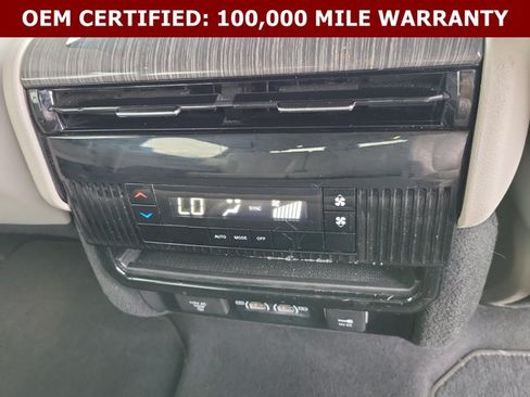Certified 2022 Jeep Wagoneer Series II AWD/4WD image 19