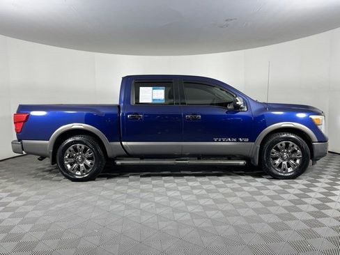 Used 2018 Nissan Titan Platinum Reserve RWD image 9