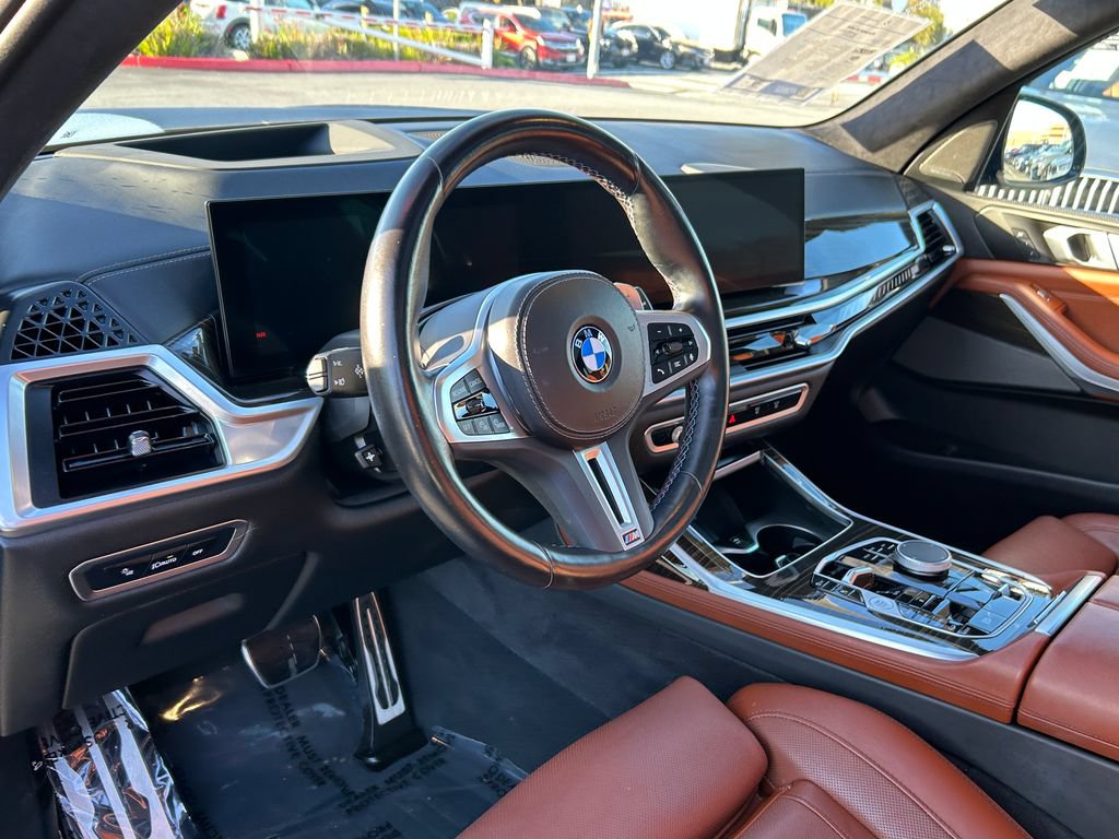 Used 2024 BMW X7 M60i w/ Climate Comfort Package AWD/4WD image 13