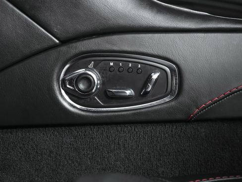 Used 2019 Aston Martin DB11 Coupe RWD image 87