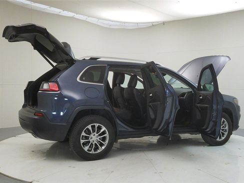 Used 2021 Jeep Cherokee Latitude Lux w/ Comfort/Convenience Group image 12