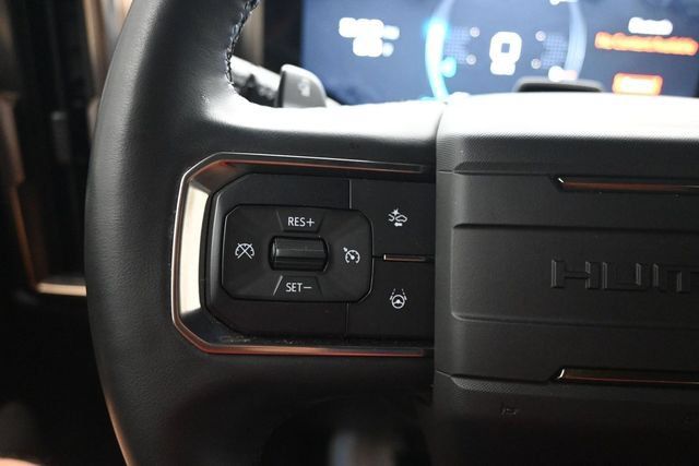 Used 2024 GMC Hummer EV 3X AWD/4WD image 12