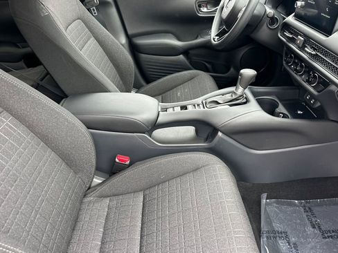 Certified 2026 Honda HR-V LX image 17