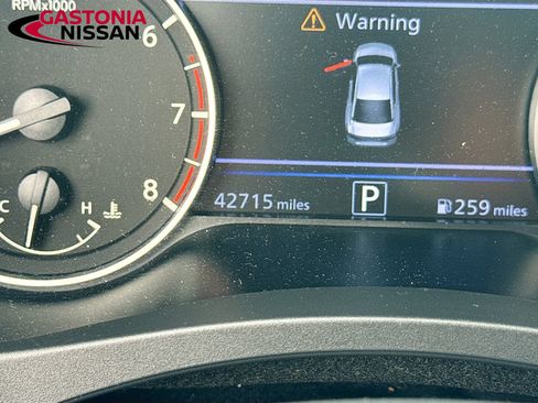 Used 2025 Nissan Altima 2.5 SV FWD image 15