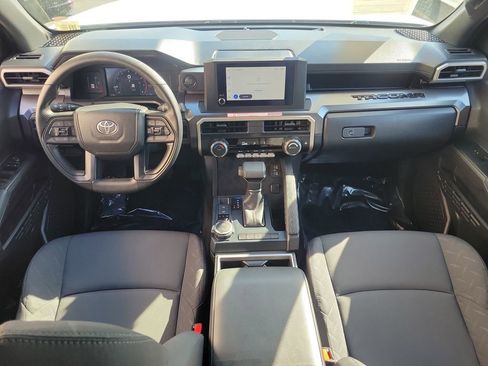 Used 2025 Toyota Tacoma SR5 image 10