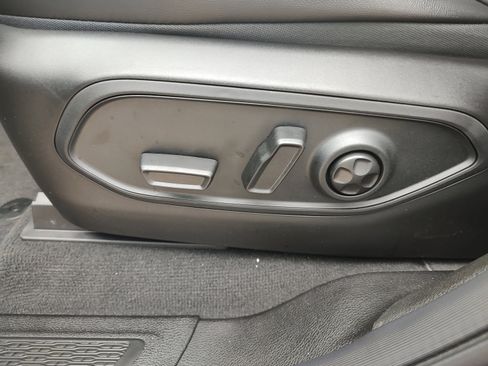 New 2025 Jeep Grand Cherokee L Altitude RWD image 29