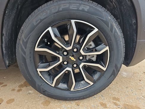 Used 2022 Chevrolet TrailBlazer ACTIV w/ Convenience Package AWD/4WD image 3