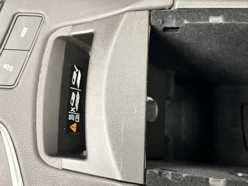 Certified 2025 Cadillac XT5 Premium Luxury image 27