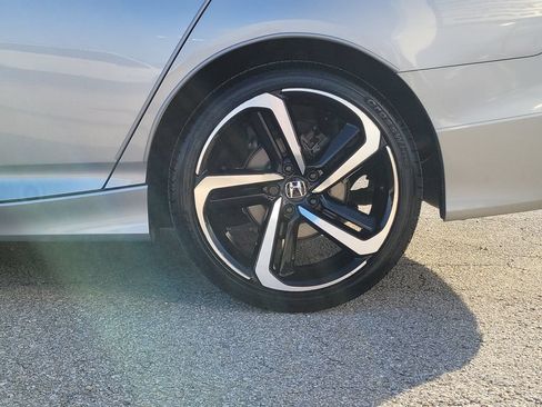 Used 2021 Honda Accord Sport image 5