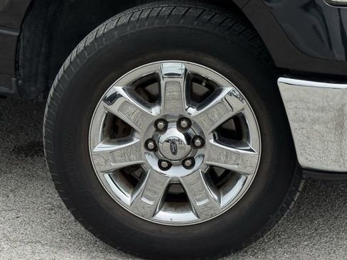 Used 2014 Ford F150 XLT w/ XLT Chrome Package RWD image 27