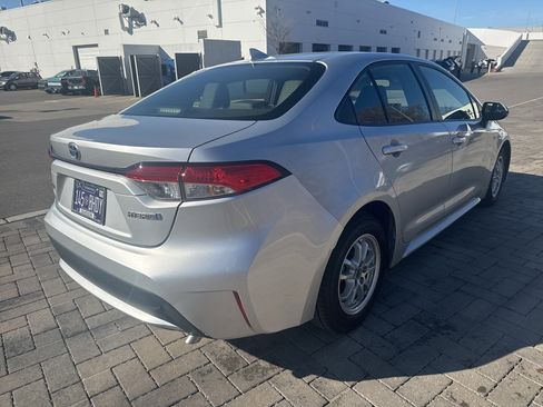Certified 2020 Toyota Corolla LE image 4