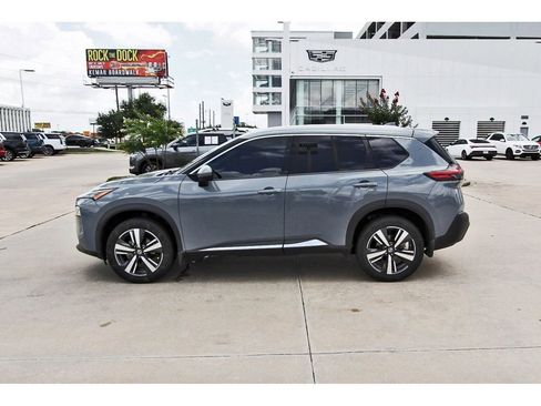 Used 2021 Nissan Rogue SL FWD image 3