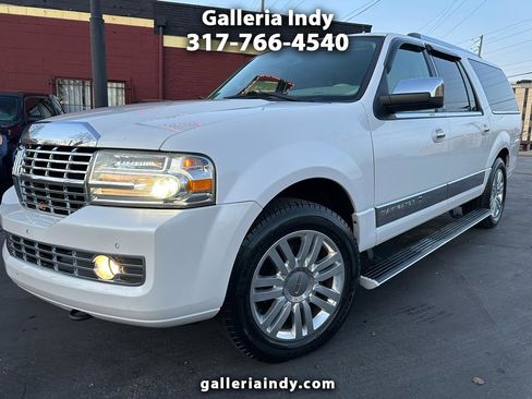 Used 2013 Lincoln Navigator L 4WD w/ HD Trailer Tow Pkg image 1